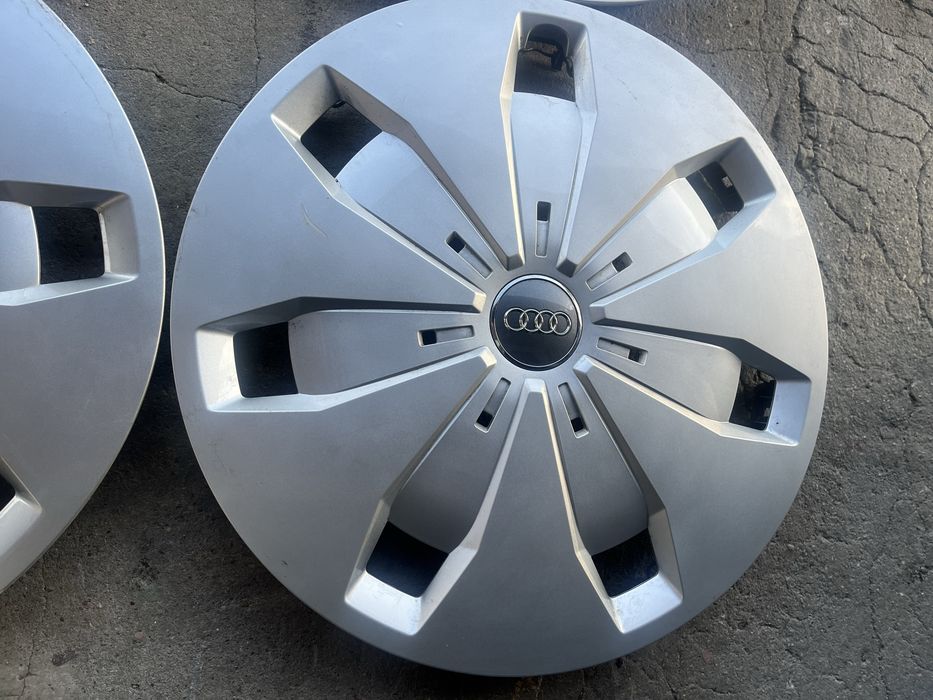 Оригинални тасове за Audi 16”