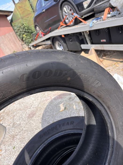 235/55/19 Goodyear летни