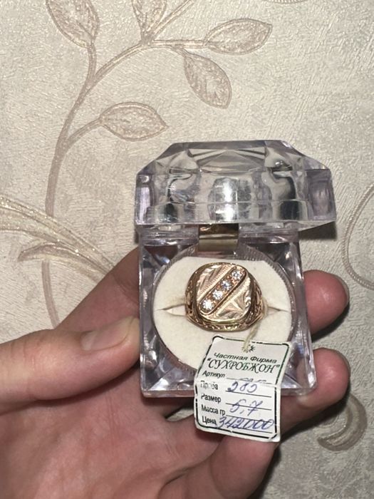 Золотое кольцо, новое мужское 585 проба 5.7 гр.