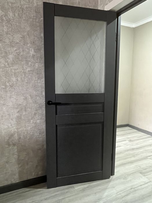 Продам межкомнатный дверь