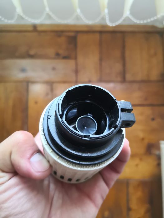 8 termostate marca Danfoss Noi MADE ÎN DANEMARCA