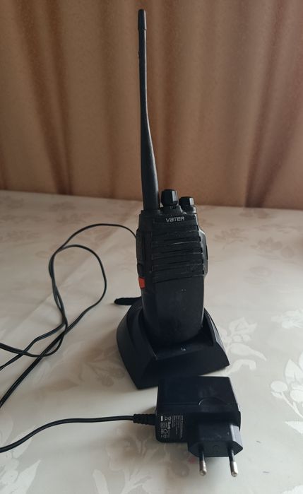 Рация с зарядным устройством