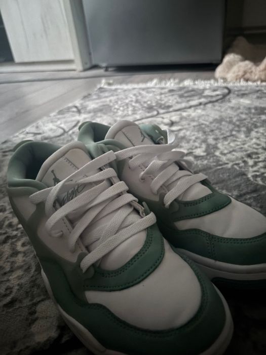 Air jordan 4 rm