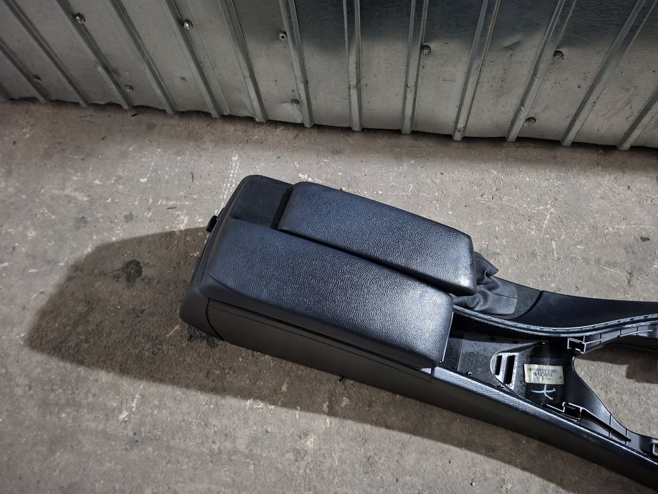 Cotiera consola centrala dubla rabatabila BMW E90 E91 E92 E93