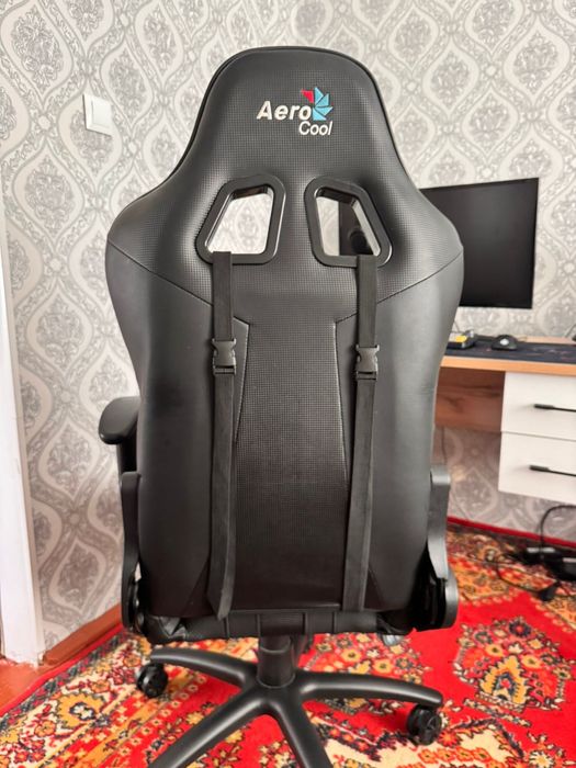 Продам кресло два одинаковых