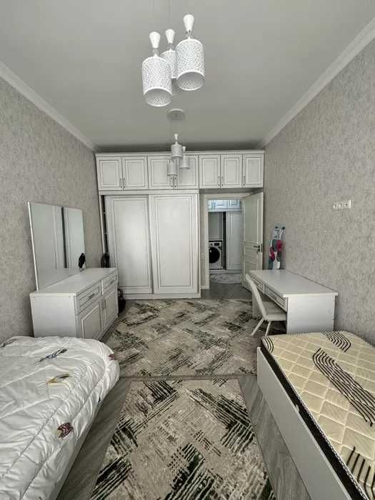 Продается 4 х комнатная квартира, Голден Хоус, от Шошу