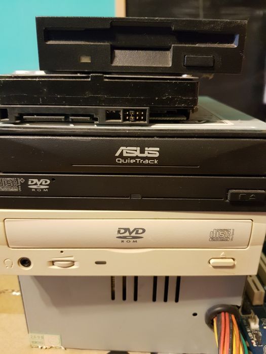 PC Calculator piese Carcase unitate