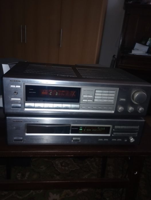 Amplituner TX-9011 + CD Player DX-7011 Onkyo , Quartz Synthesized, R1