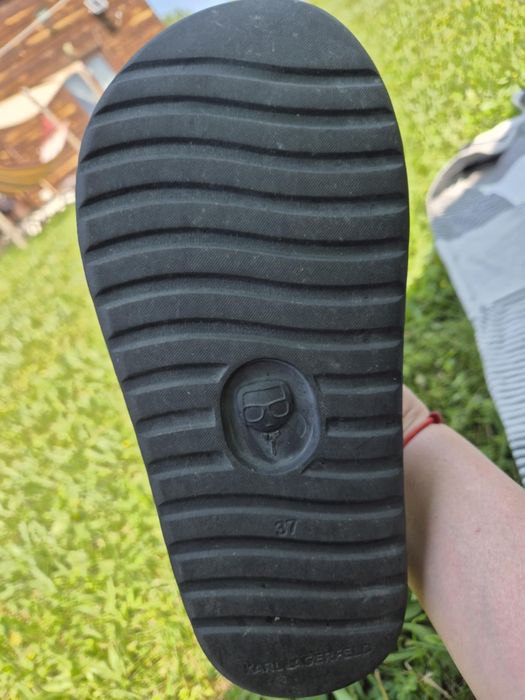 Karl lagerfeld чехли 36 номер