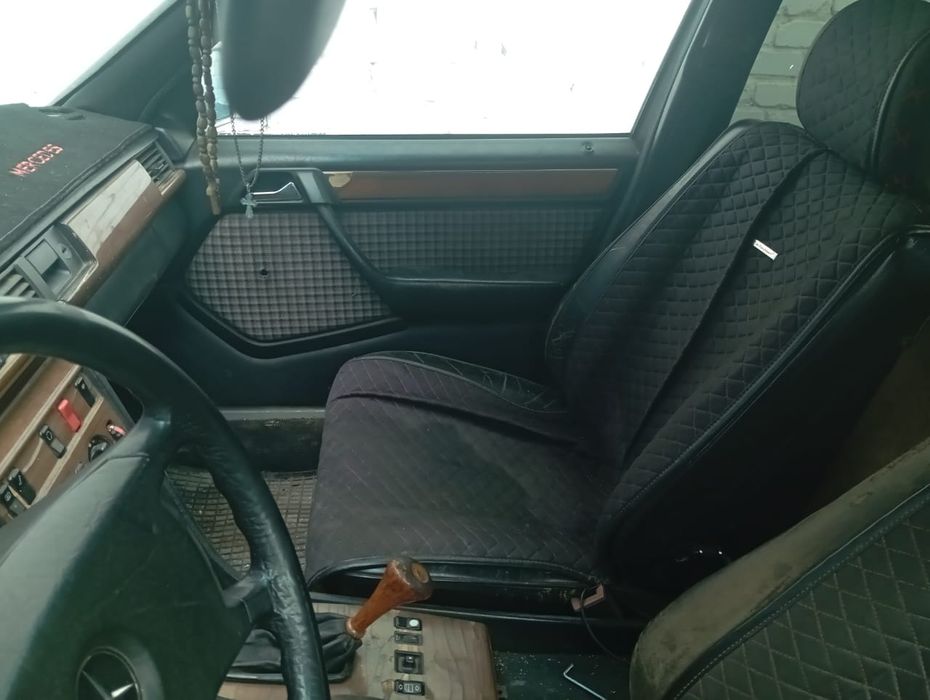 Продам машину Мерседес