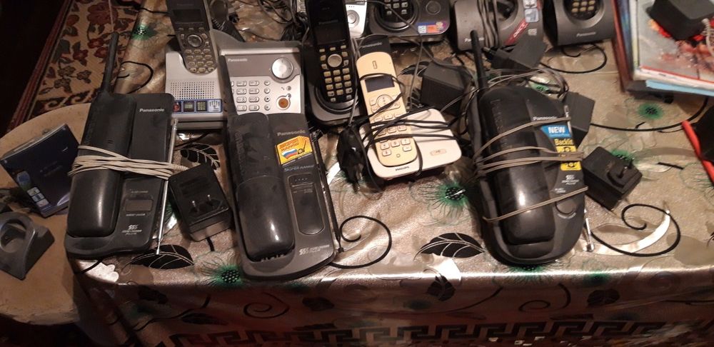 Радиотелефон на запчасти