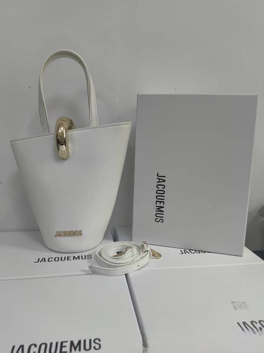 JACQUEMUS Le Petit Bambola чанта