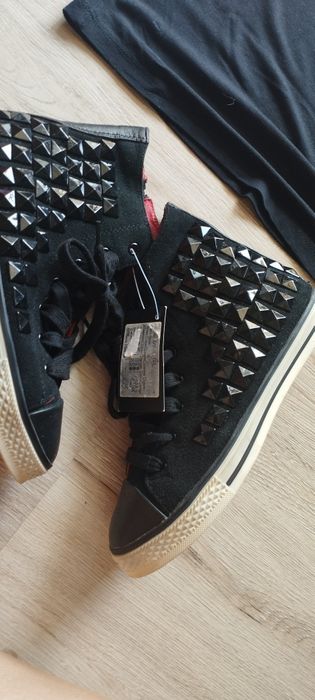 Страхотни кецове Prada 35 номер нови