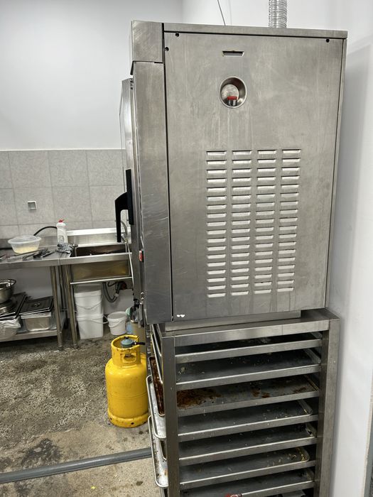 Професионален Конвектомат Leventi