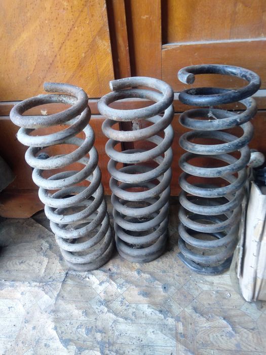продам пружины газ 21 газ 24