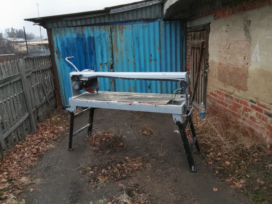 Электический плиткорез