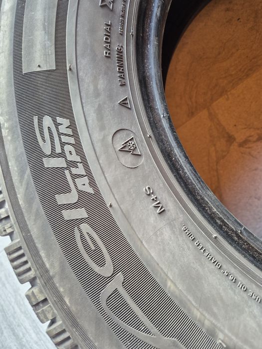 Vând cauciucuri 225/75/16 C M+S dot 2021 //Michelin//