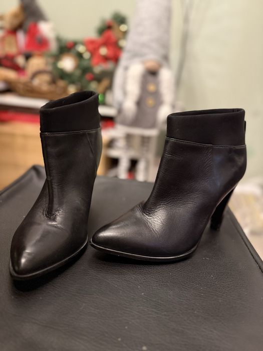 Много готини обувки на Clarks