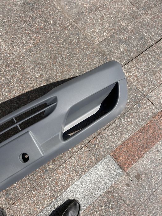 Передний бампер Mercedes Sprinter Tdi , Cdi