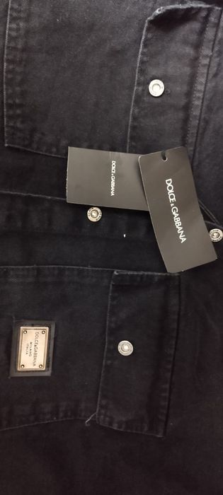 Vând jacheta jeans tip camasa