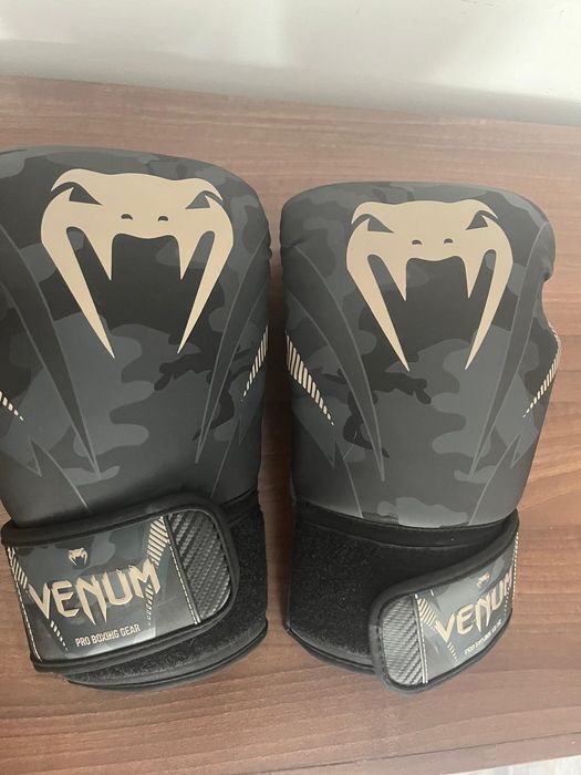 Manusi de box Venum Impact 12 oz