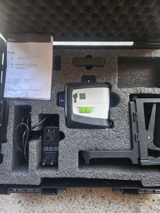 Vand lasere Bosch  cu linie verde