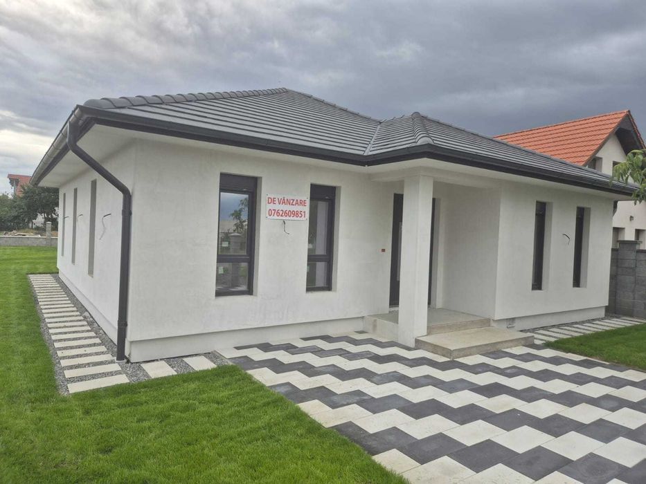 Casă de vânzare Sânleani