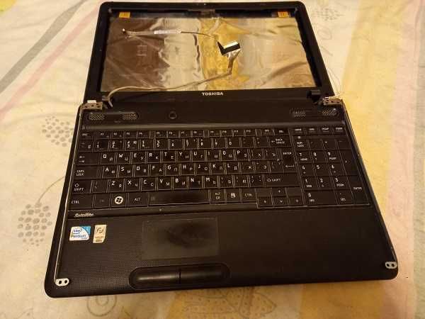 Ноутбук TOSHIBA satellite C660
