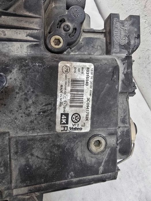 Оригинални фарове  Vw Passat B6  Bixenon VALEO