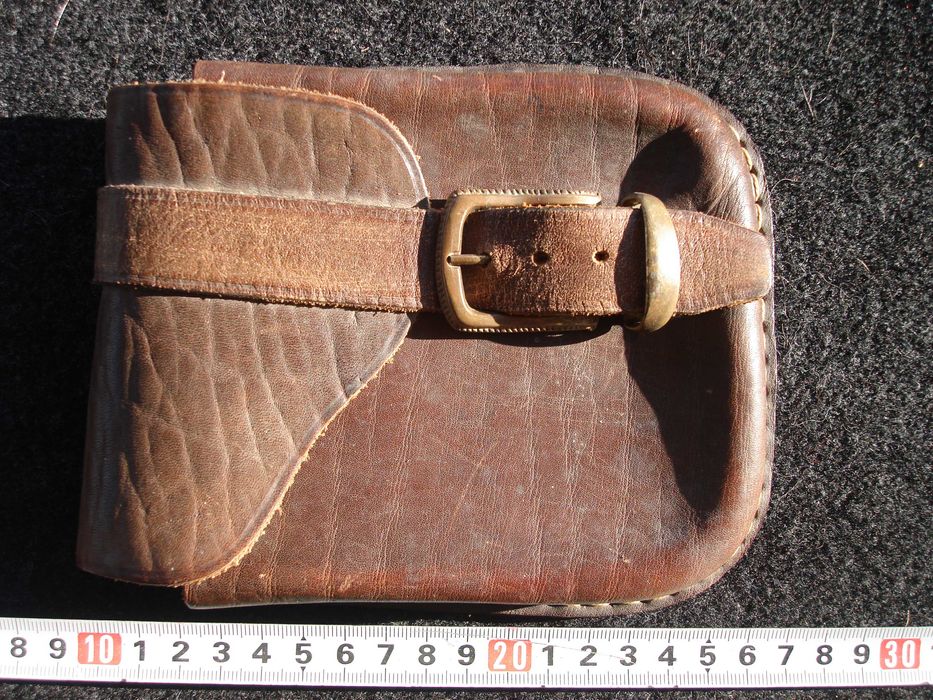 Кожена чантичка за колан за смартфон