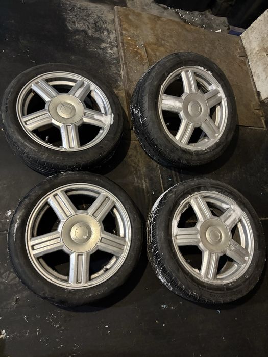 Продам комплект диски с резиной