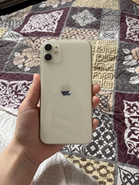 iPhone 11 128 (white)