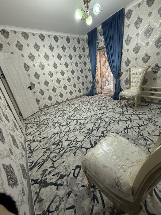 Srochna 4 xonali uy sotiladi