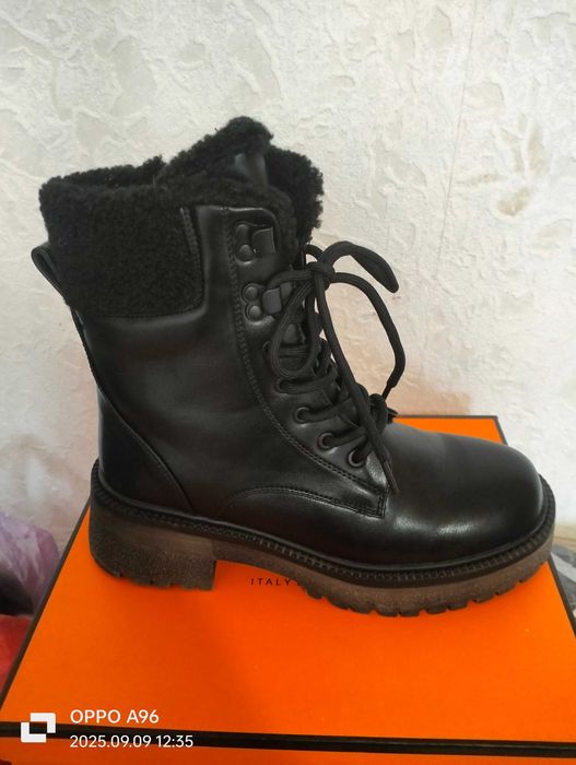 Новые ботинки зимние