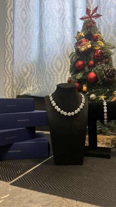 Swarovsky angelic silver set