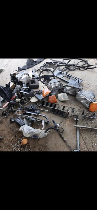 Запчасти на Ауди 100