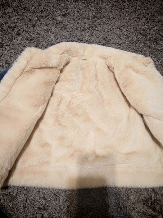 Стильная весенняя утепленная джинсовка