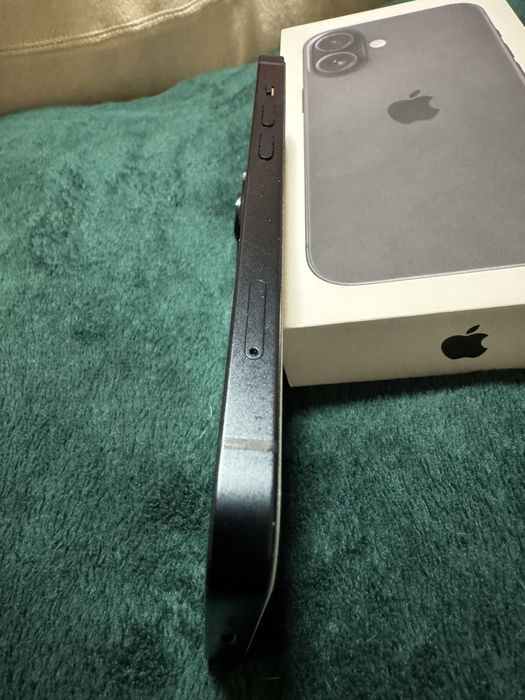 Продавам iPhone 14 128gb