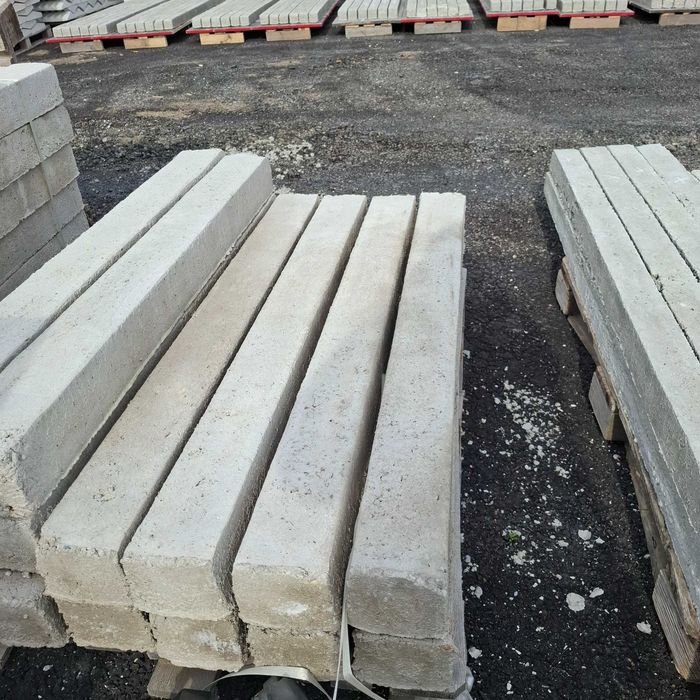 Бетонови / циментови колове 8/8/220 нови с арматура, Бетонови изделия.