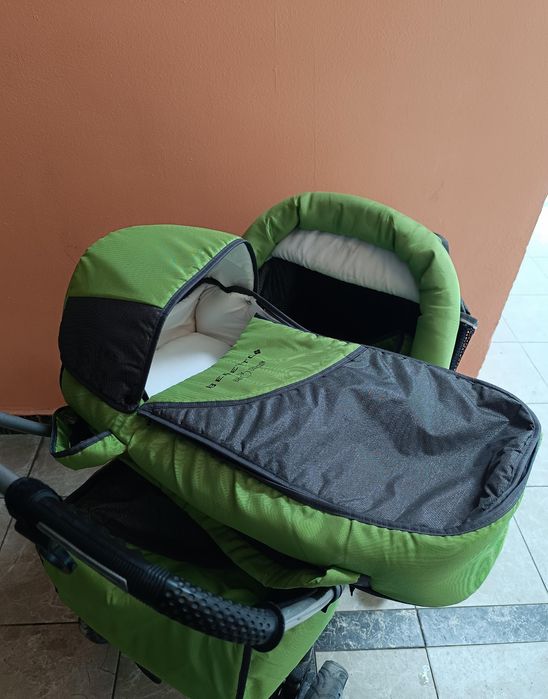 Продам детскую коляску