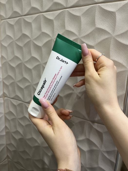 Измивен гел за лице на Dr.Jart+ Cicapair Foaming Cleanser