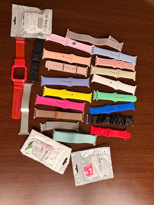 Продавам Apple Watch Series 7 в перфектно състояние. Часовникът е закупен чисто нов и е пазен изключително много. 150€