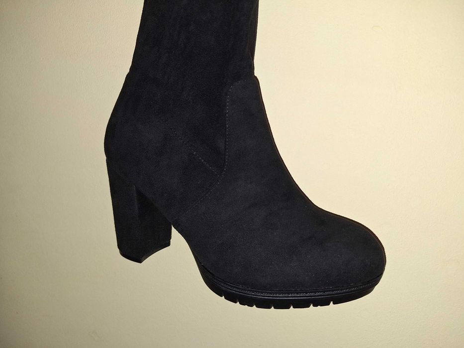 Продавам дамски елегантни обувки