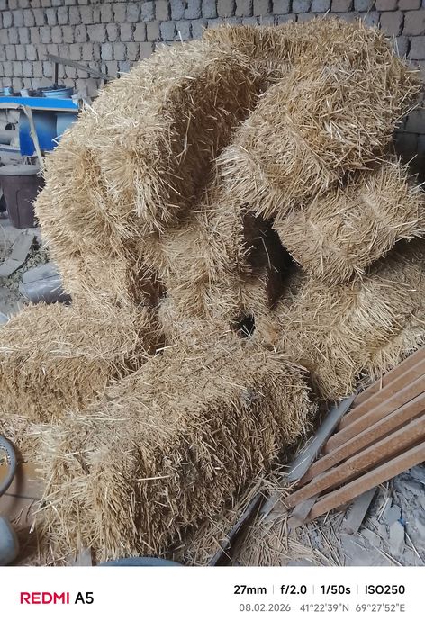Сток сена примерно 20 штук