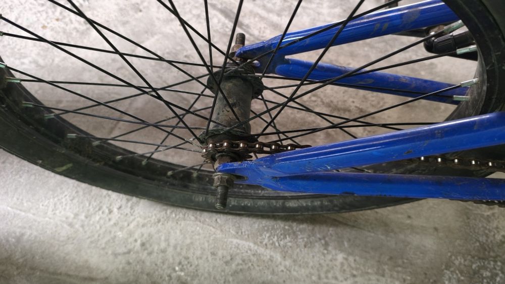 Продаю трюковой вел bmx!