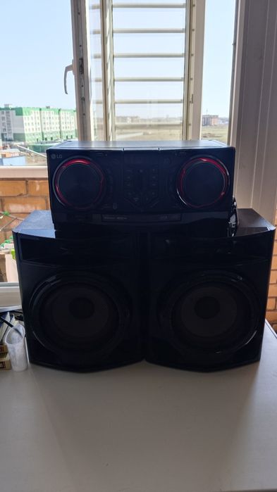 Музыкальный центр