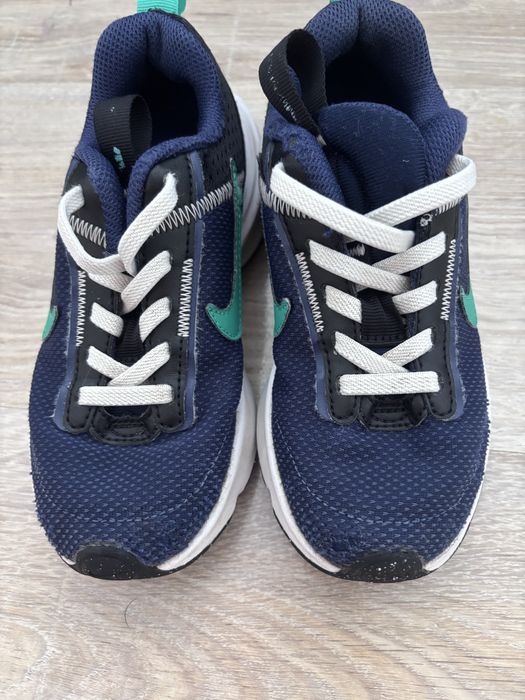 Nike маратонки 28 1/2