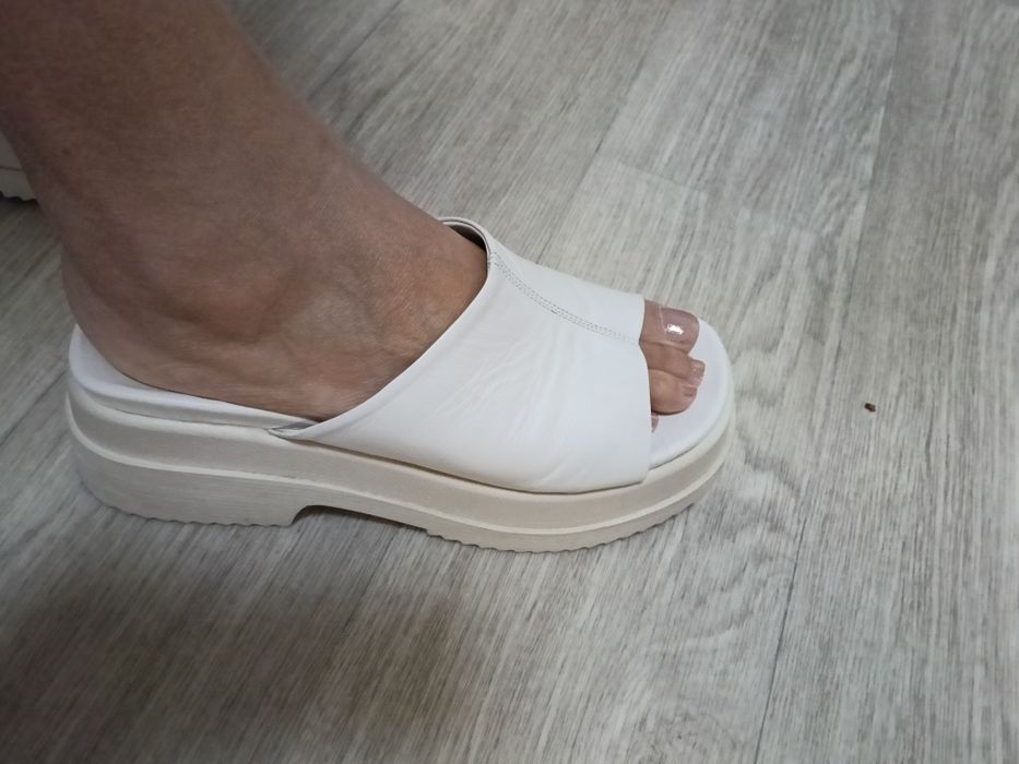 Продам шлепки кожа натуральная