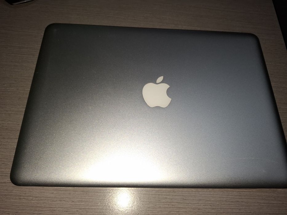 Laptop Apple MacBook Pro 13 inchi
