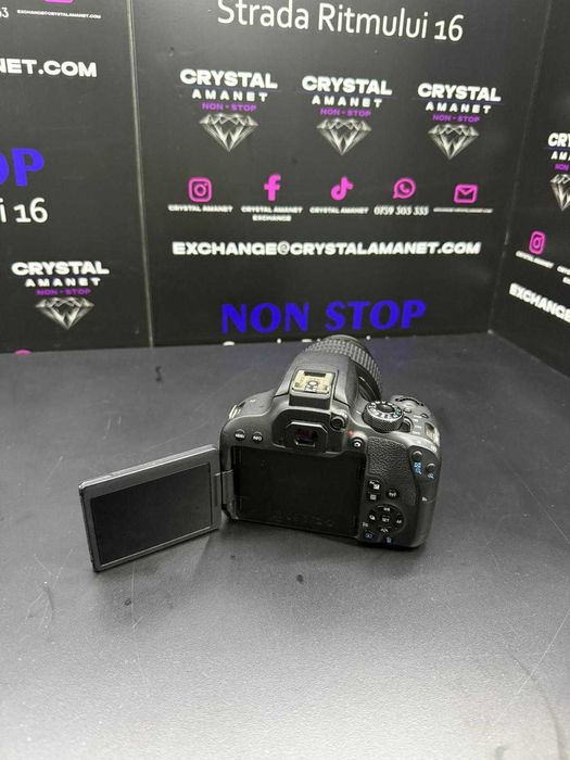 Canon EOS 800D + Obiectiv Canon Ultrasonic 100mm